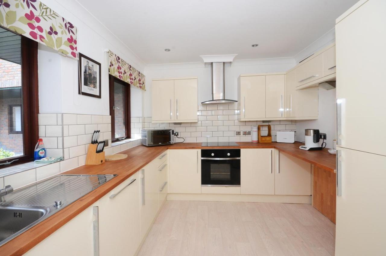 Apartment 5 In ยอร์ค ภายนอก รูปภาพ